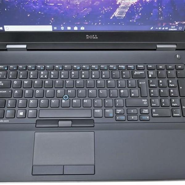 Dell Latitude E5570 - 15.6 Inch - Intel Core i7 6th Gen i7 - 16 GB DDR4 - 256 GB SSD - Renewed