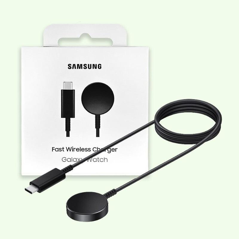 SAMSUNG Official Galaxy Watch Fast Wireless Charger (USB-C) Black